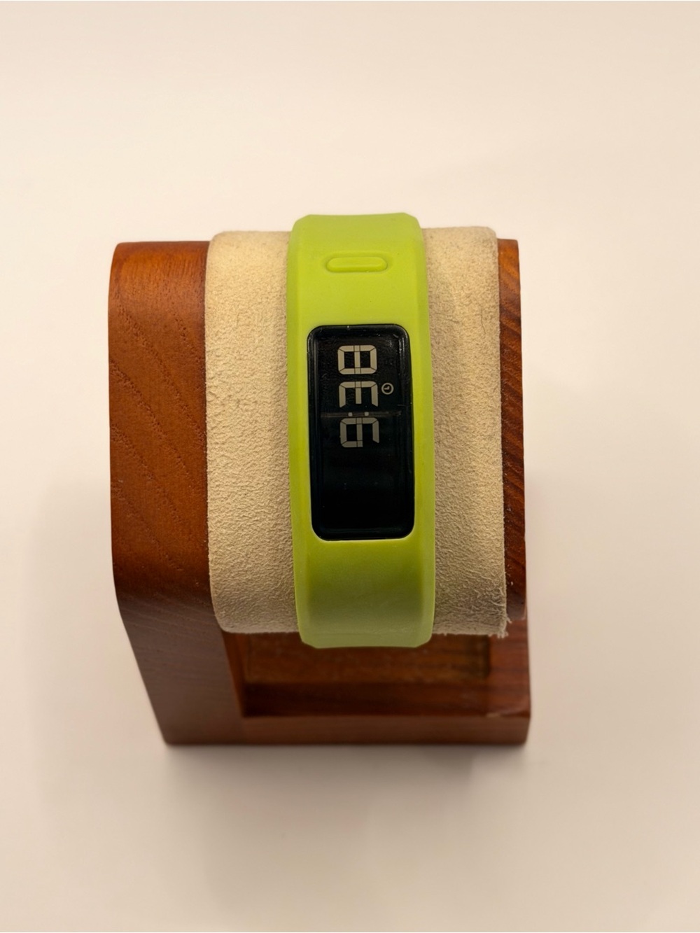 Garmin Vivofit , New Batteries, New Band, Fitness Tracker, Tested, Smart Watch